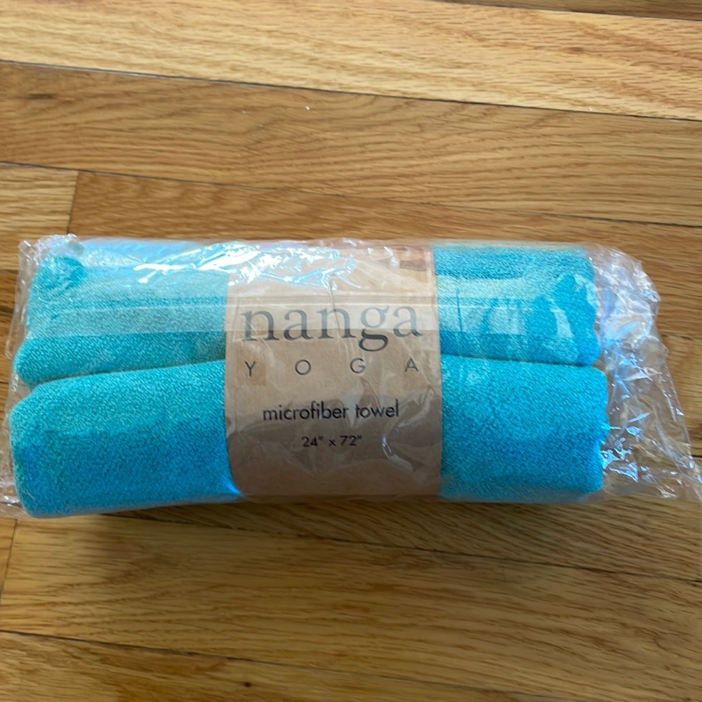 Nanga yoga microfiber towel - never opened
